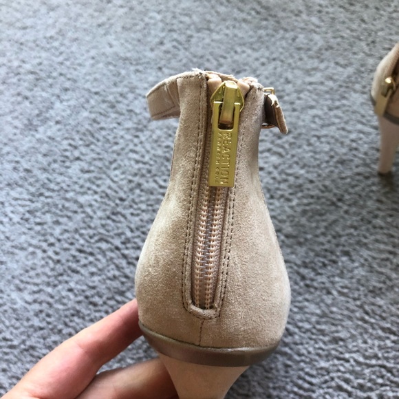 Kenneth Cole Reaction Smash-ful Sandal - Picture 11 of 15